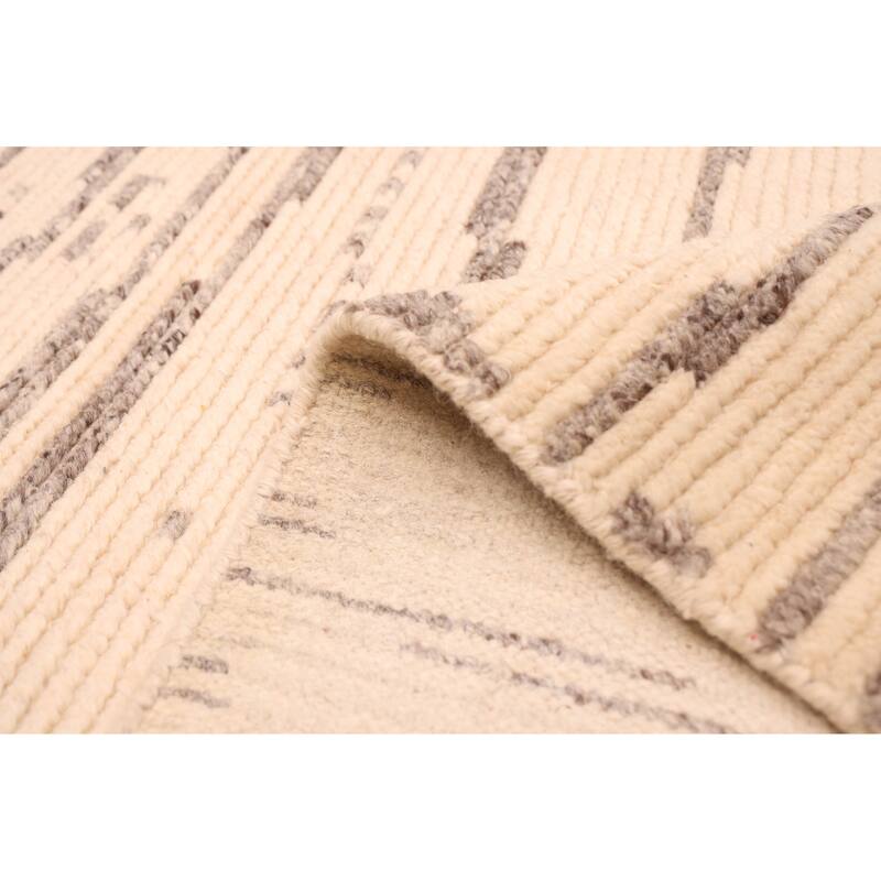 ECARPETGALLERY Hand-knotted Tangier Cream Wool Rug - 5'3 x 7'7