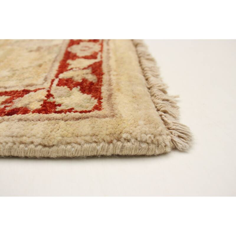 ECARPETGALLERY Hand-knotted Peshawar Oushak Beige Wool Rug - 3'1 x 5'1