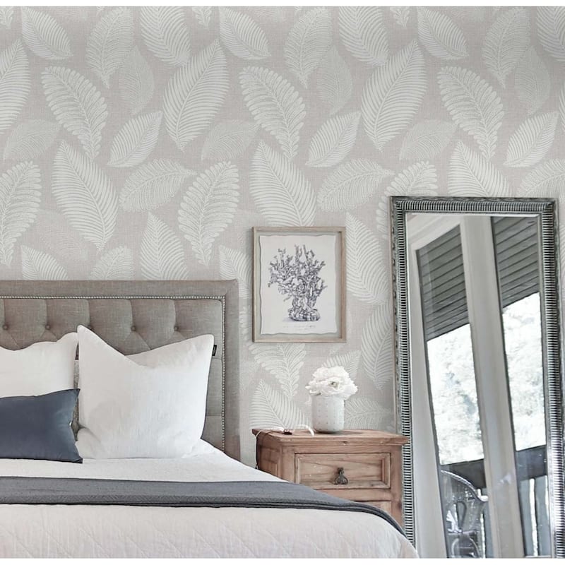 Seabrook Designs Tossed Leaves Nonwoven Unpasted Wallpaper