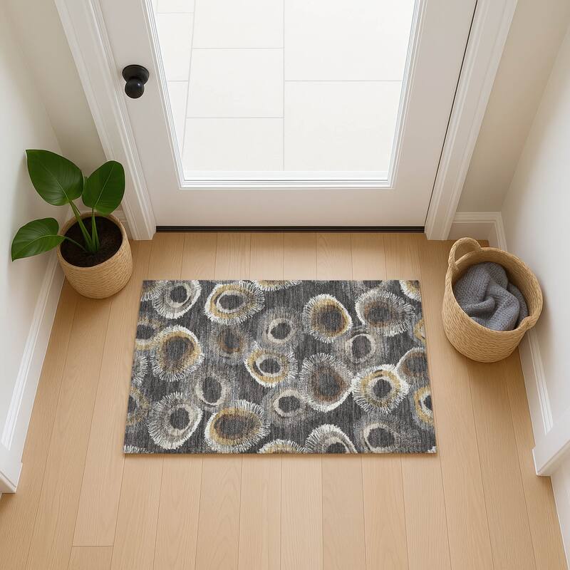 Machine Washable Indoor/ Outdoor Modern Spikey Chantille Rug