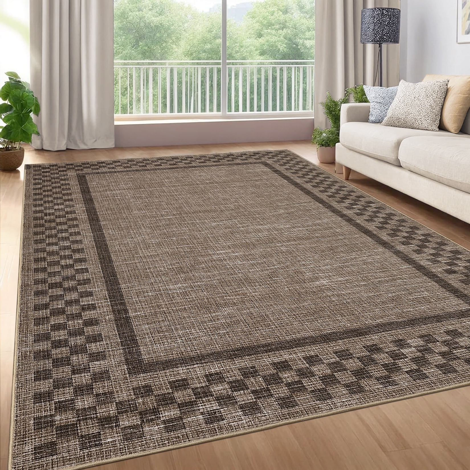 Garvee Small Square Geometric Bordered Area Rug