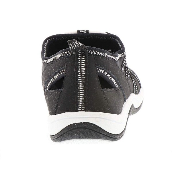 easy street slip on sneakers