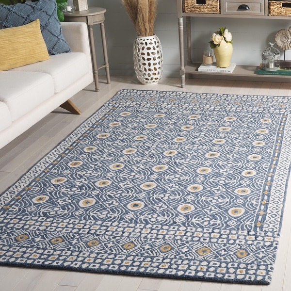 SAFAVIEH Handmade Micro-Loop Togzhan Wool Rug - On Sale - Bed Bath