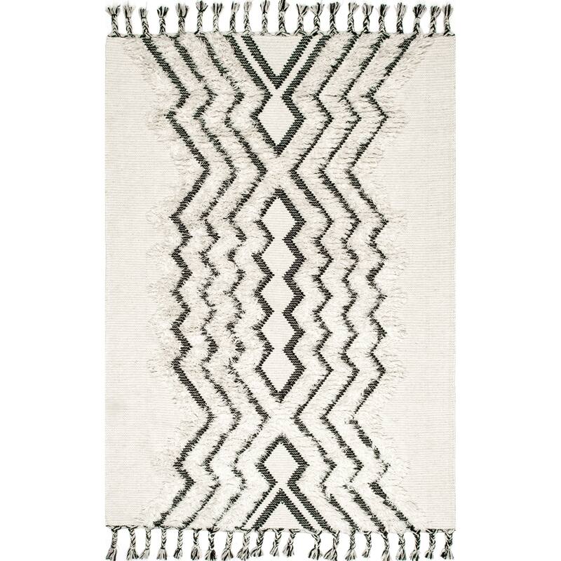 Nuloom Geometric Zariah Shaggy Chevrons Area Rug