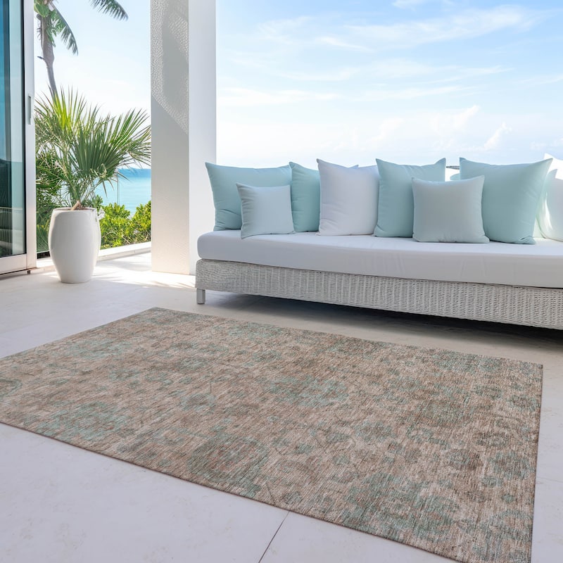 Machine Washable Indoor/ Outdoor Vintage Traditional Chantille Rug