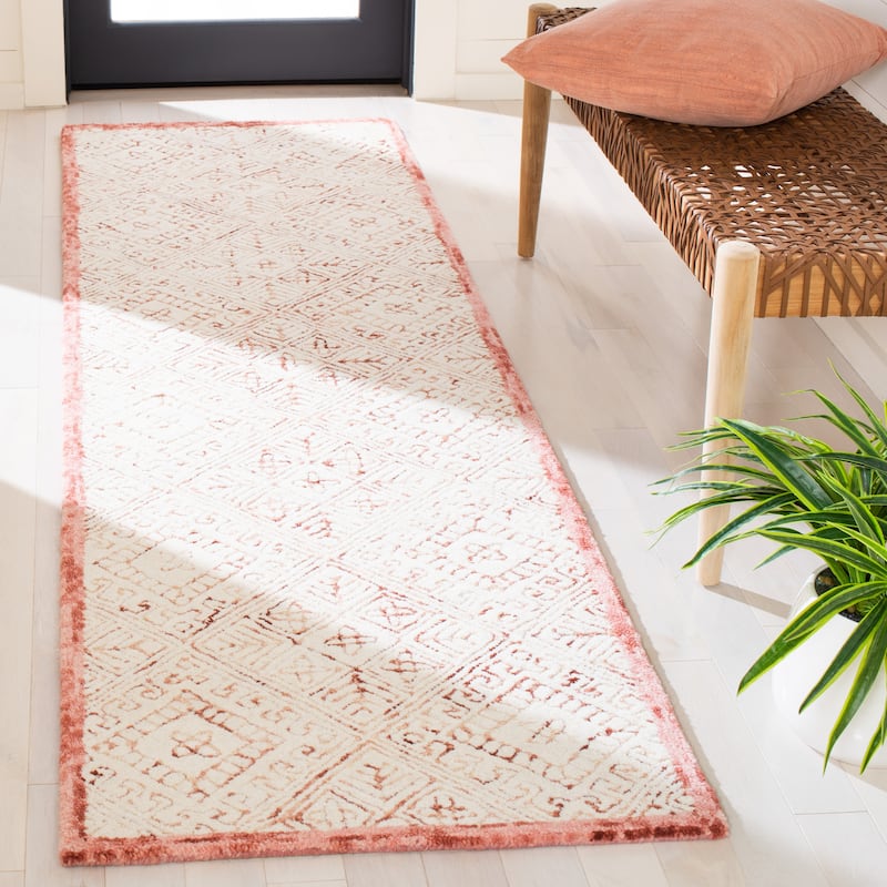 SAFAVIEH Handmade Glamour Klarita Wool Rug - 2'3" x 8' Runner - Pink/Ivory