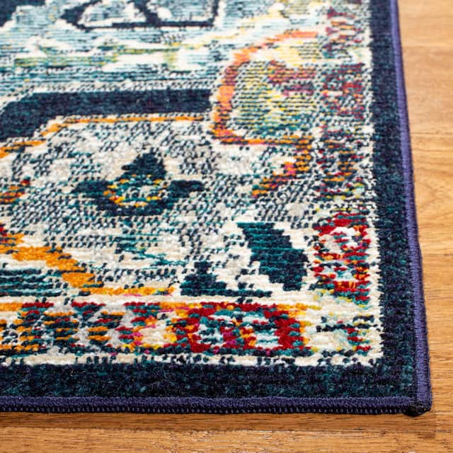 SAFAVIEH Crystal Floretta Vintage Boho Medallion Rug