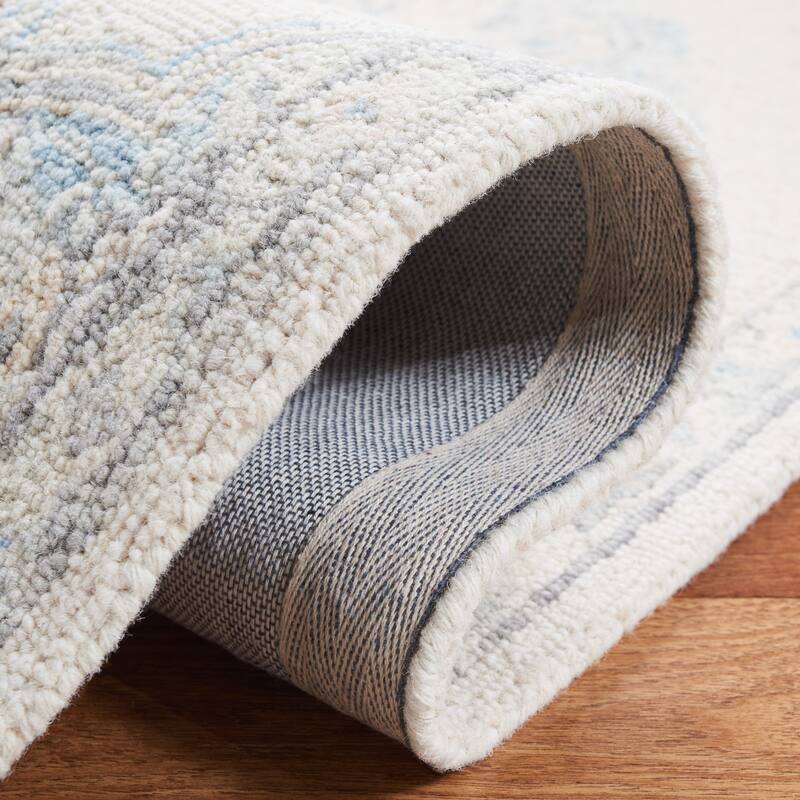 SAFAVIEH Handmade Micro-Loop Dijana Wool Rug