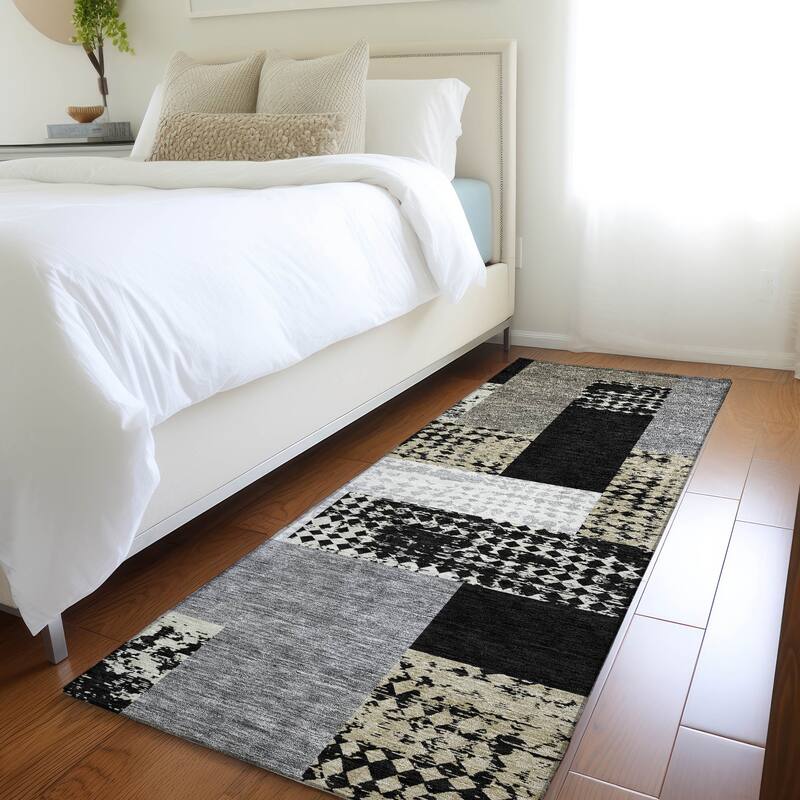 Premium Washable Super Soft Casual Geo Mayfield Rug - Black - 2'3" x 7'6"