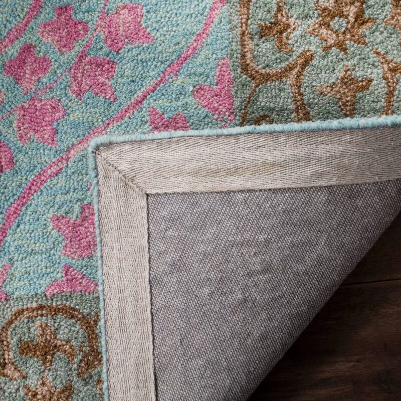 SAFAVIEH Handmade Suzani Keshia Boho Tribal Wool Rug