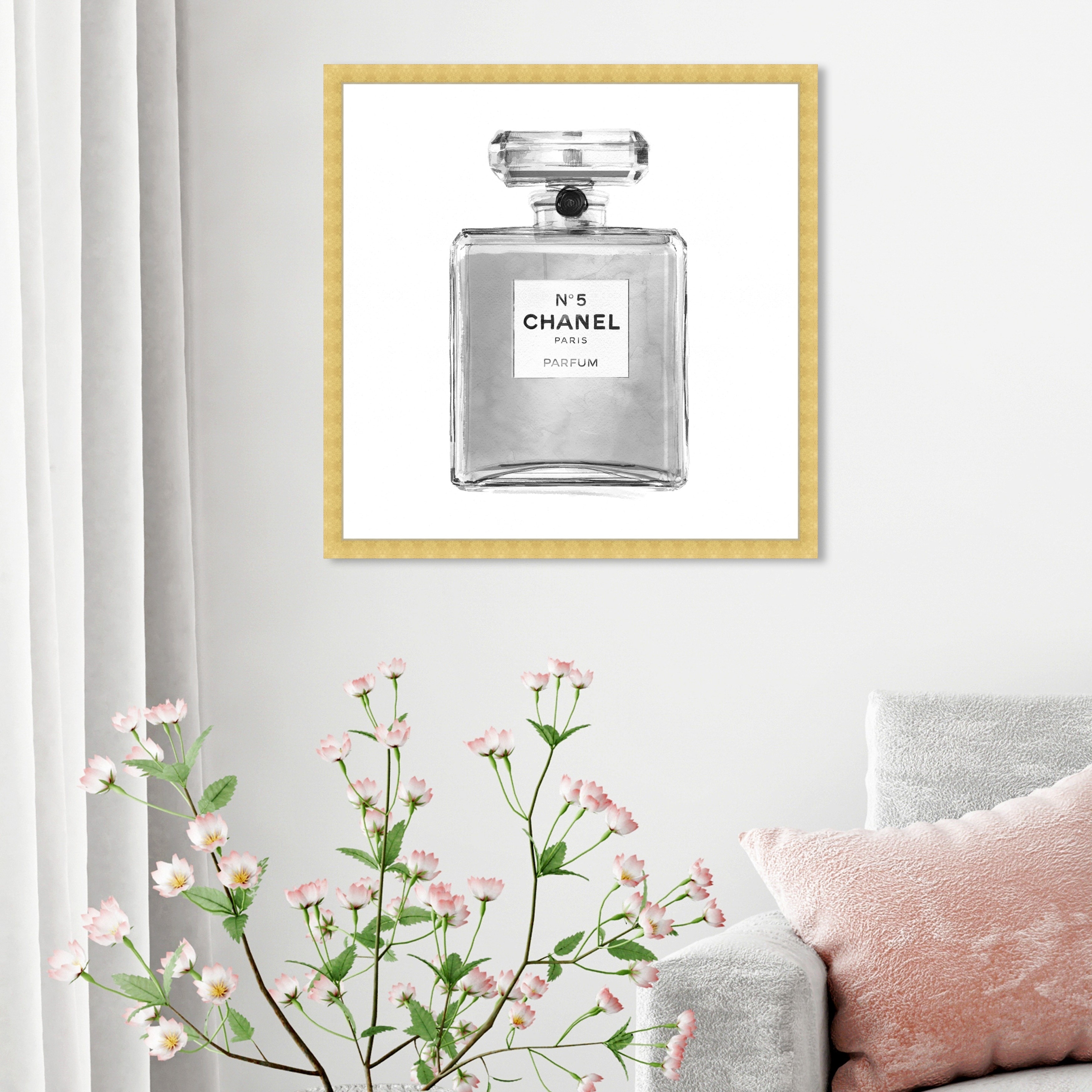 Oliver Gal 'Silver Classic Perfume' Fashion and Glam Framed Wall Art Prints  Perfumes - Gray, White - On Sale - Bed Bath & Beyond - 31287671