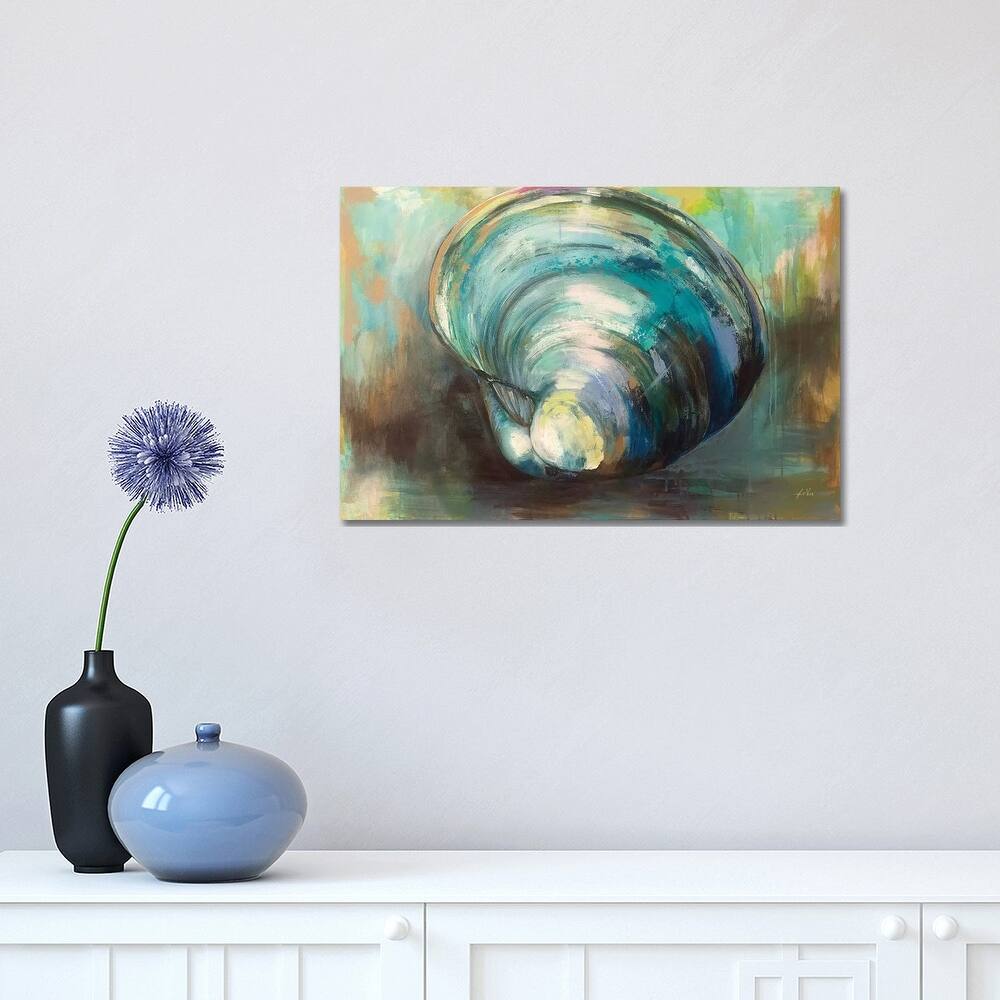 iCanvas "Solo Quahog" by Jeanette Vertentes Canvas Print