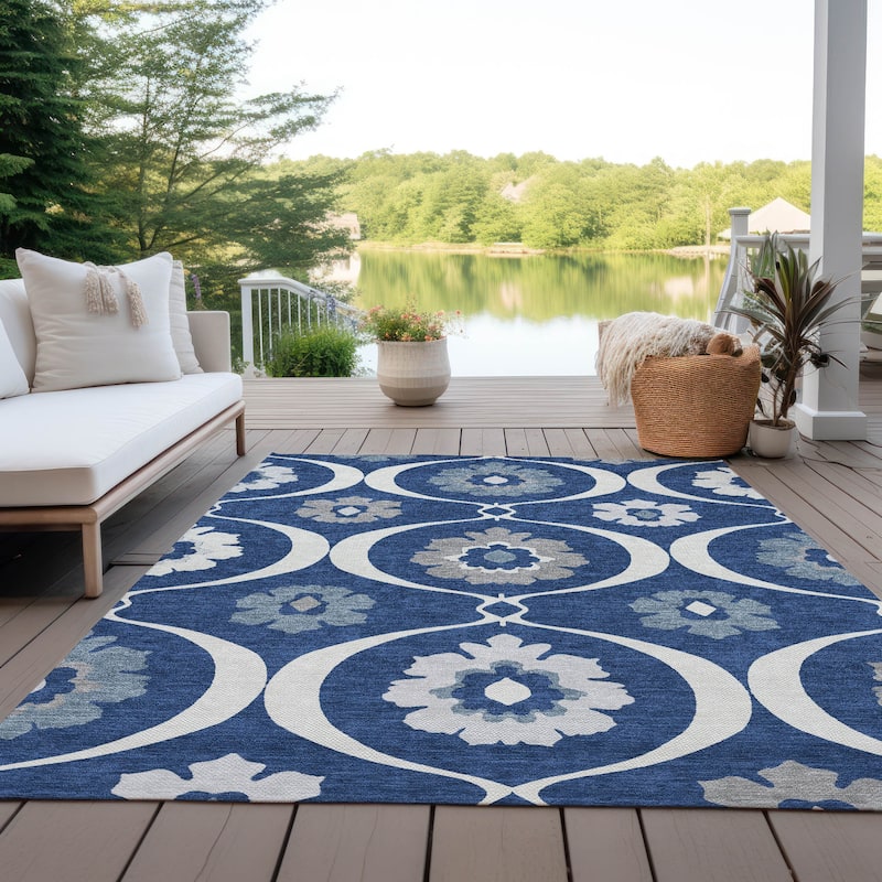 Machine Washable Indoor/ Outdoor Chantille Floral Geo Rug - Navy - 5' x 7'6"