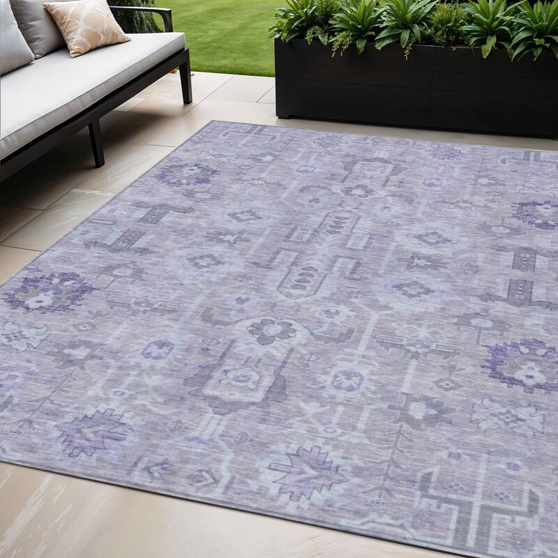 HomeRoots Oriental Traditional Rectangle Outdoor Rug - 8' X 10'