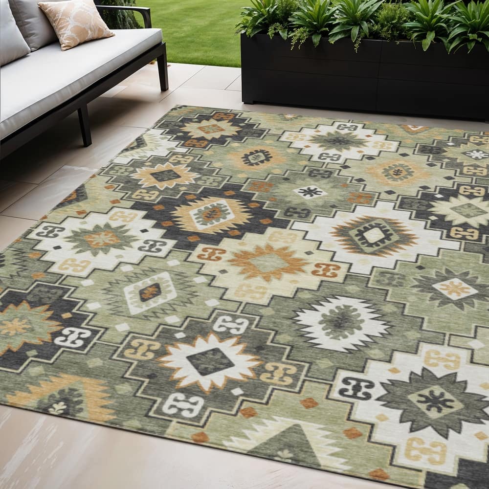 HomeRoots Southwestern Transitional Rectangle Outdoor Rug