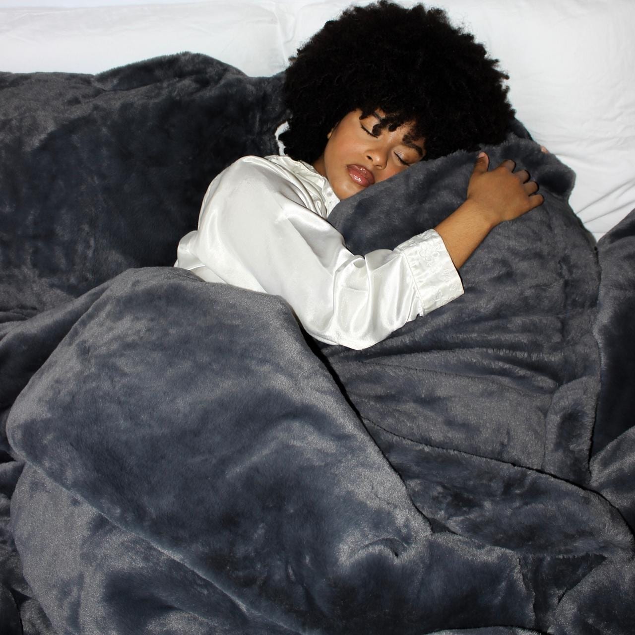 BLACK RABBiT　お座り Fire pattern OR×BK Wolf Bunny - Coma Inducer® Oversized Comforter - Gunpowder Black