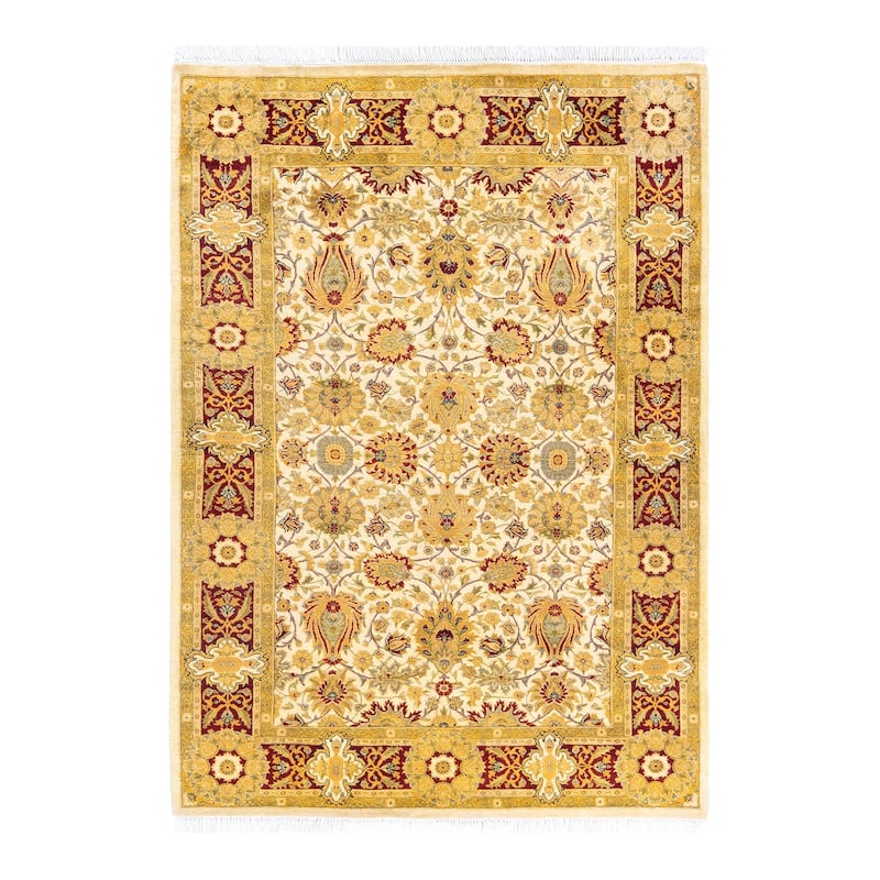 Overton Handknotted Wool Traditional Oriental Ivory Area Rug - 4' x 6' - Ivory - 4' x 6'