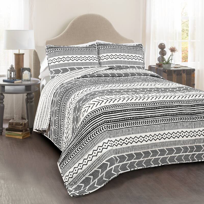 Lush Decor Hygge Geometric Pattern 3-piece Quilt Set
