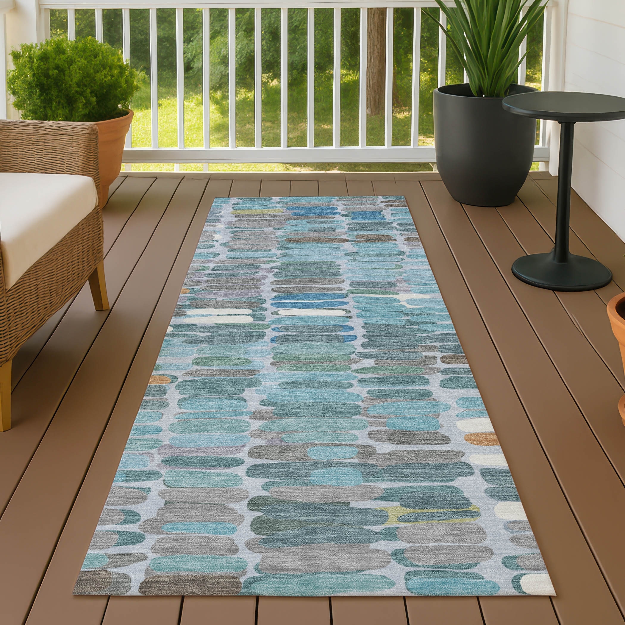 Machine Washable Indoor/ Outdoor Modern Caps Chantille Rug