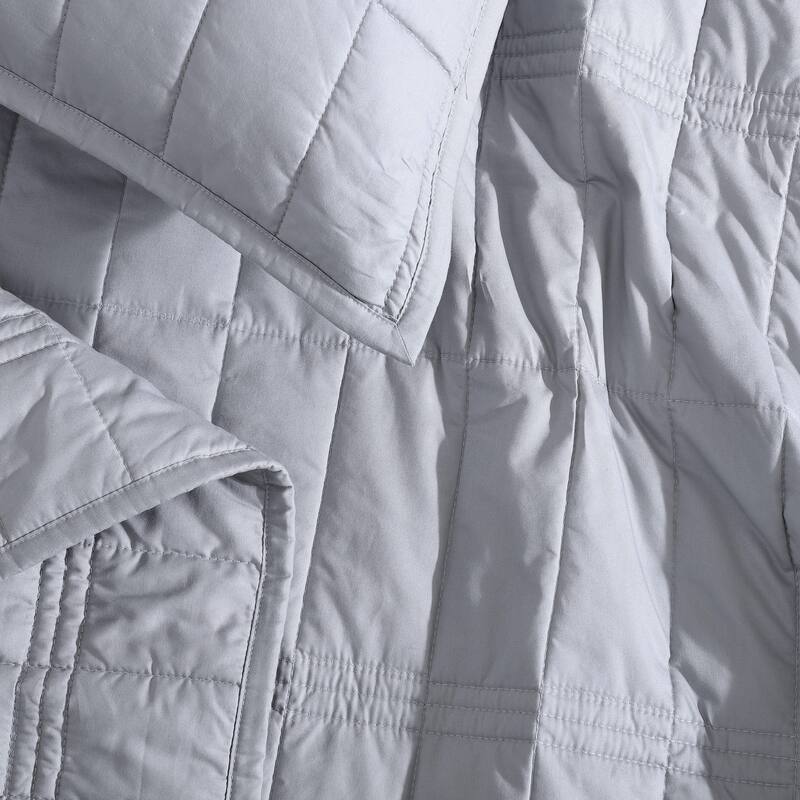 Calvin Klein Washed Percale Cotton Reversible Quilt Set