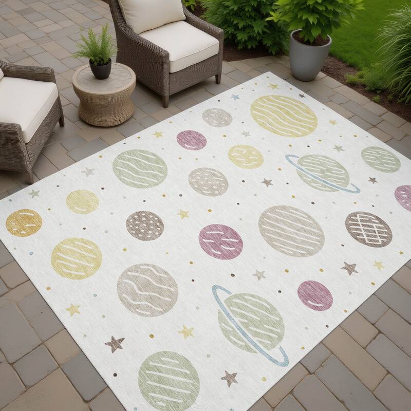Machine Washable Indoor/ Outdoor Modern Planets Chantille Rug