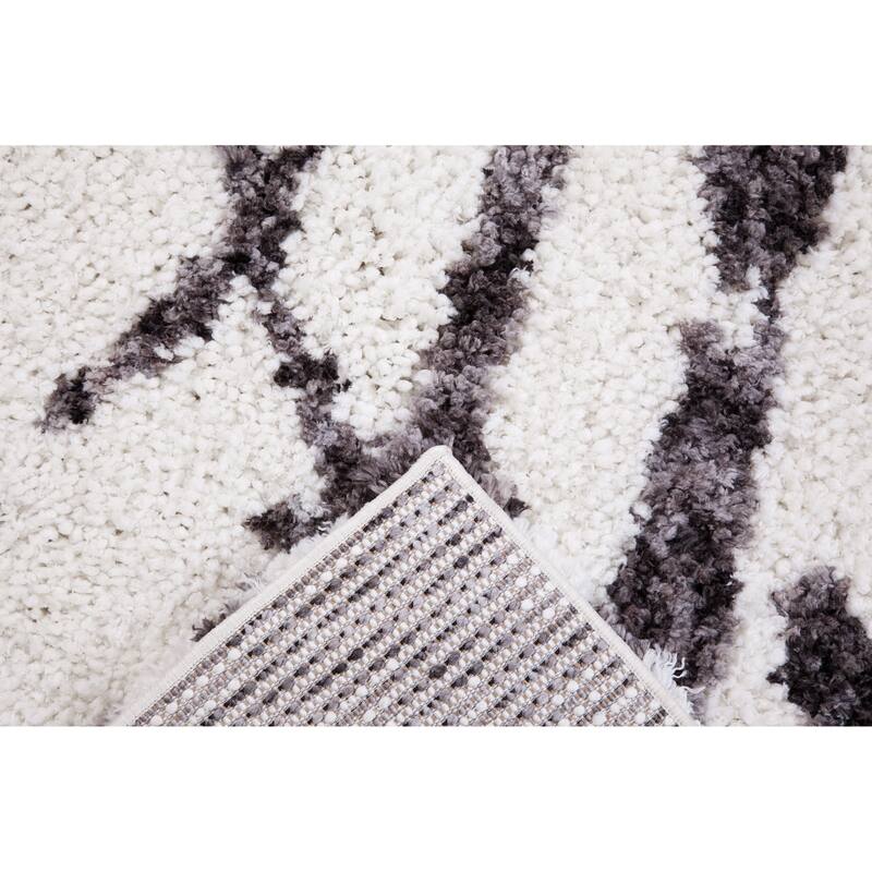 Jesee White and Dark Gray Polyester Area Rug - 6' x 9'