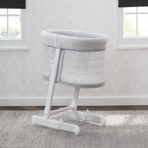 Little Folks Oval Bedside Sleeper Bassinet, Criss Cross - none