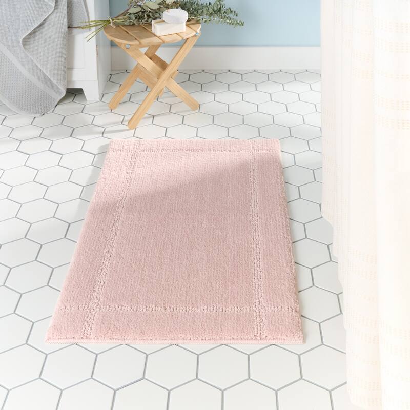 TOWN & COUNTRY EVERYDAY Ultra Plush Solid Tufted Border Bath Mat, Tufted Floor Mat, Non-Slip Backing, Machine Washable