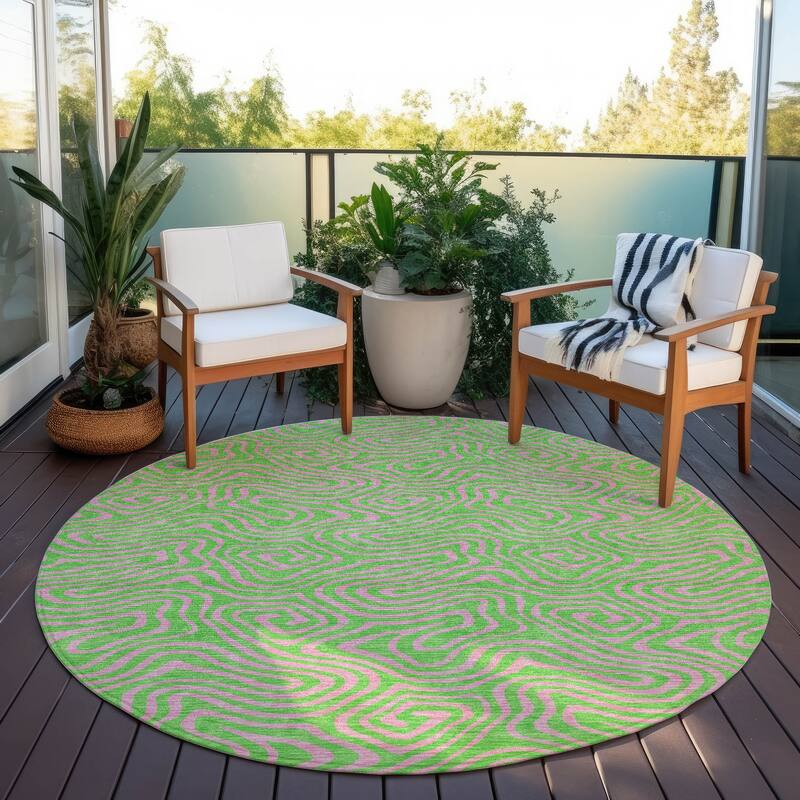 Machine Washable Indoor/ Outdoor Modern Trance Chantille Rug