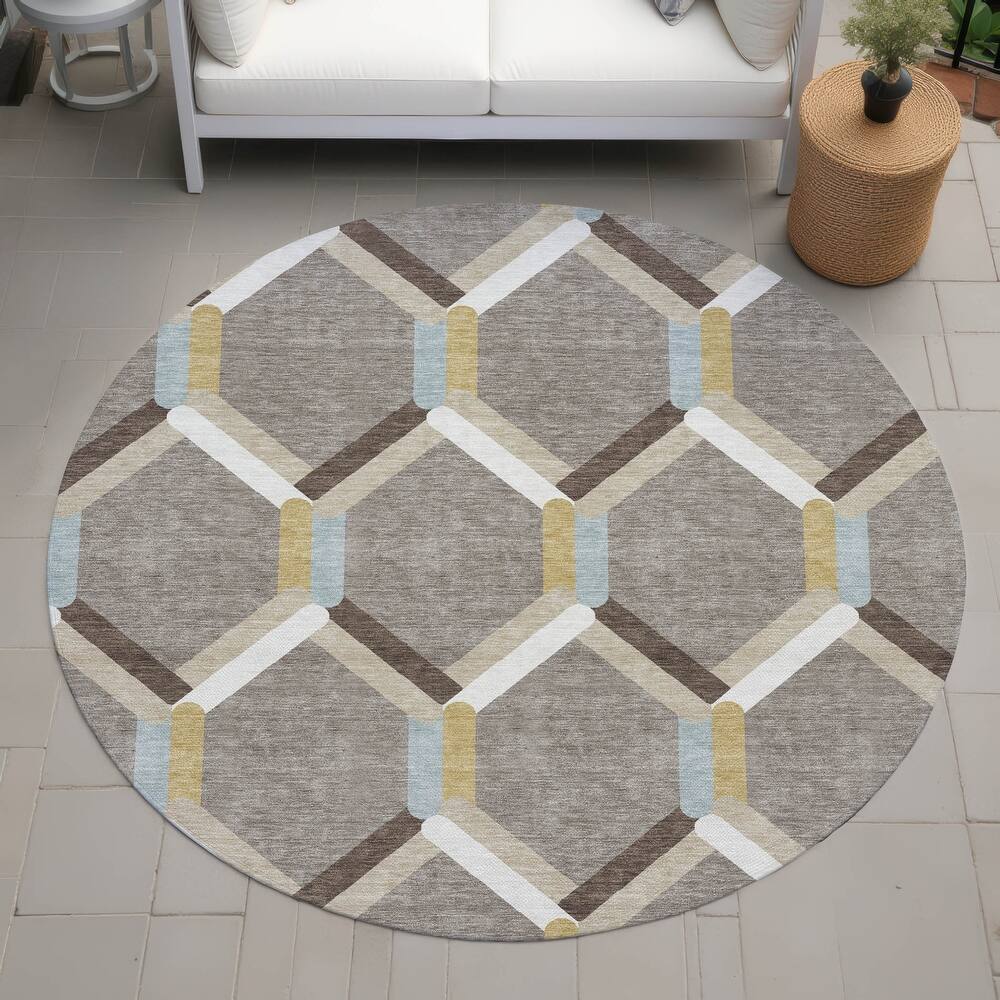 Machine Washable Indoor/ Outdoor Modern Trellis Chantille Rug