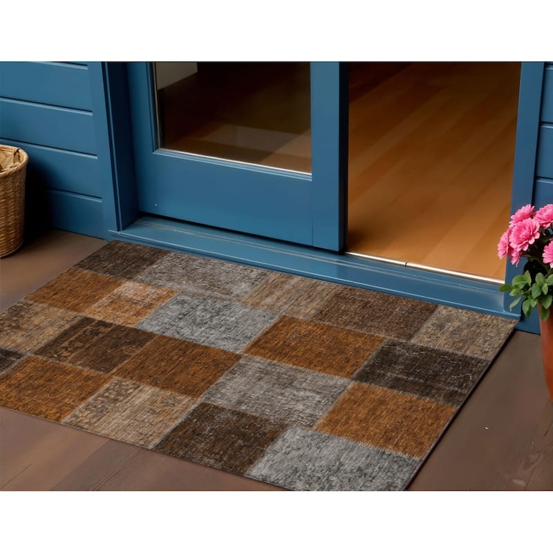 HomeRoots Patchwork Transitional Rectangle Outdoor Rug - 3' x 5'