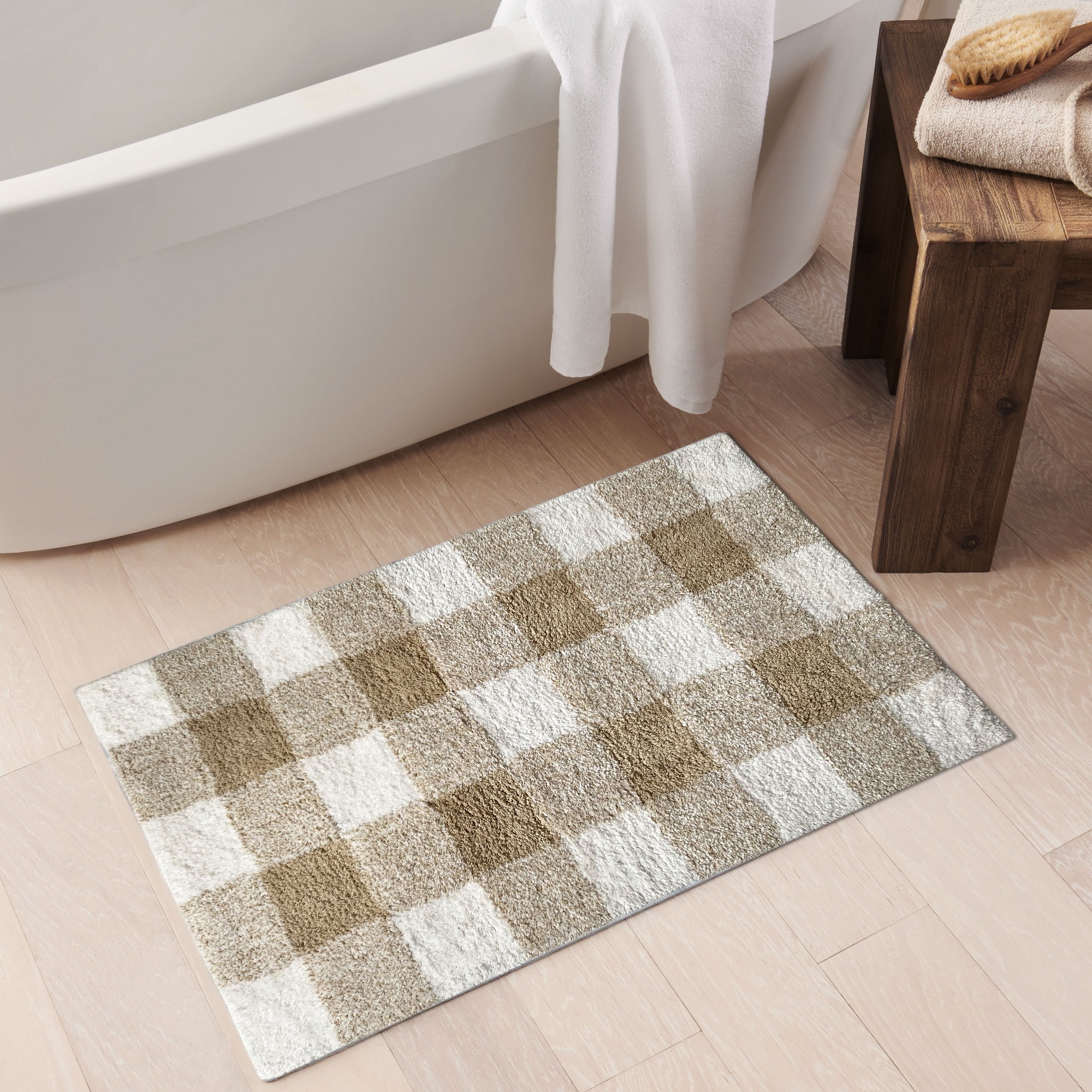 https://ak1.ostkcdn.com/images/products/is/images/direct/9f4c69b4bcff7a9a4b3dee6ec0353def5be54201/Farmhouse-Living-Buffalo-Check-Bath-Rug.jpg