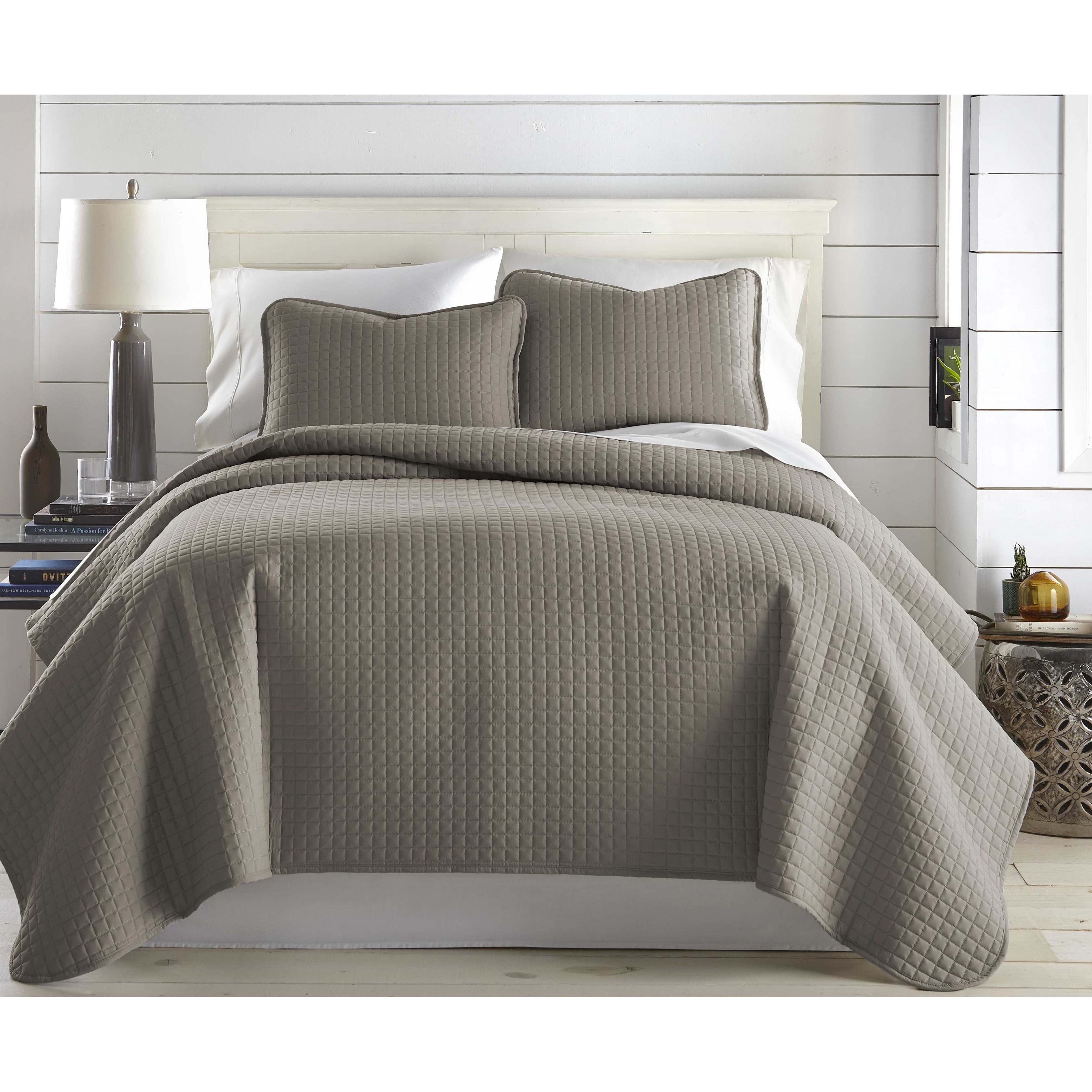 ontspannen terug Beter Oversized Solid 3-piece Quilt Set by Southshore Fine Linens - Overstock -  10224739