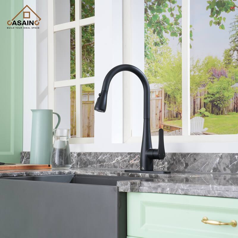 Single Handle Pull Down Sprayer Kitchen Faucet