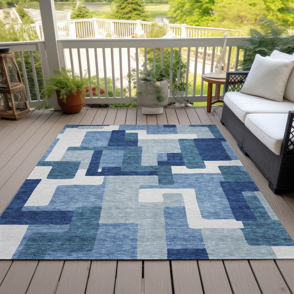 Machine Washable Indoor/ Outdoor Chantille Modern Blocks Rug