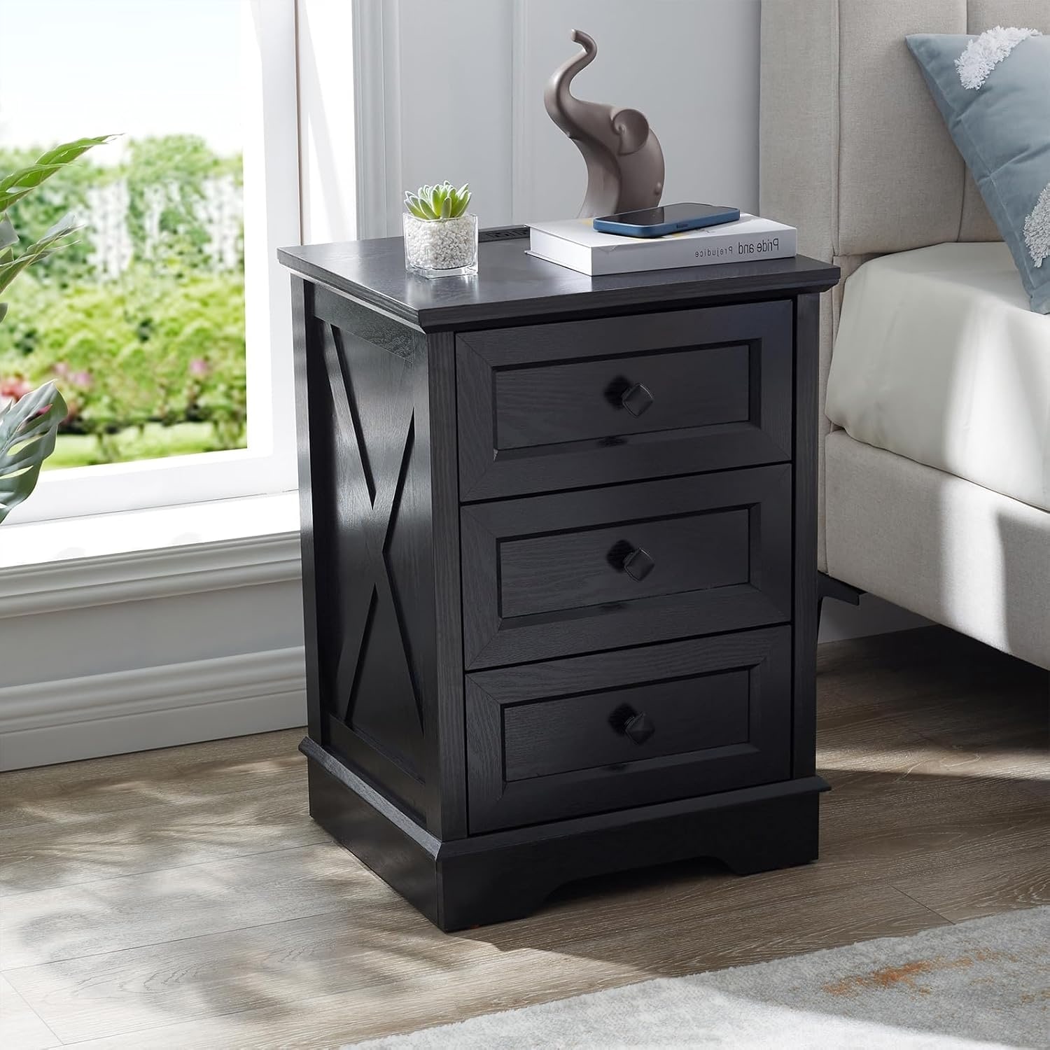 Modern 3-Drawer Dresser with Charging Station, Farmhouse Style Nightstand for Bedroom or Living Room, Black