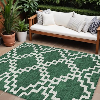 HomeRoots Geometric Transitional Rectangle Outdoor Rug