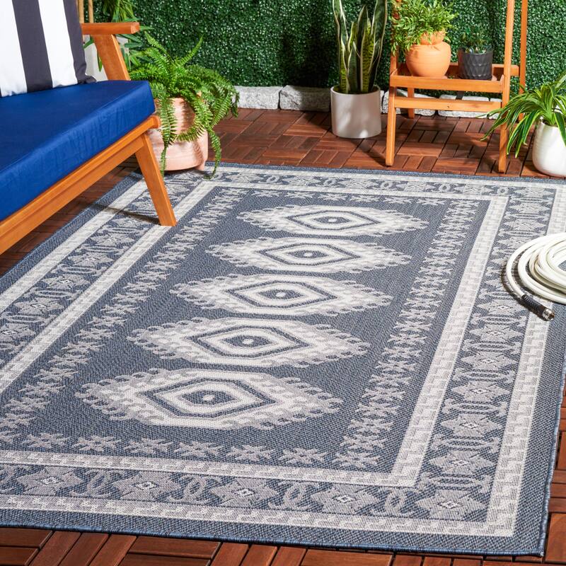 SAFAVIEH Bermuda Onoria Geometric Indoor/Outdoor Waterproof Rug