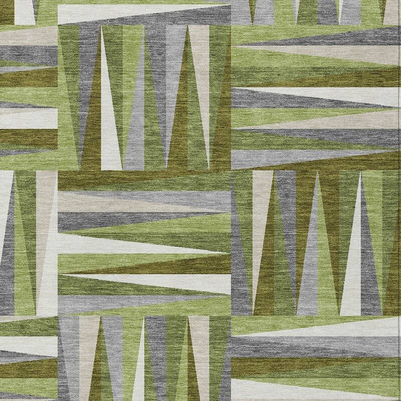 HomeRoots Geometric Transitional Rectangle Outdoor Rug