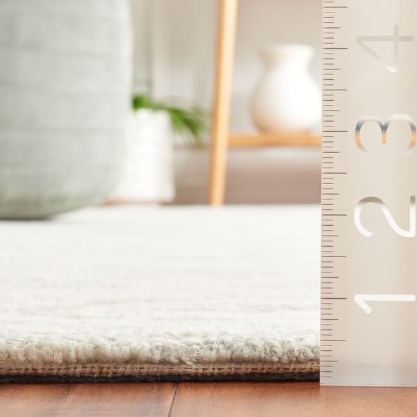 SAFAVIEH Handmade Ebony Shulamith Modern Wool Rug