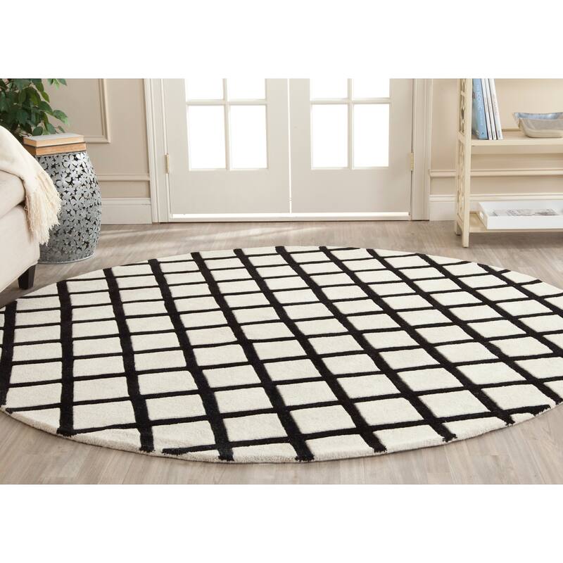SAFAVIEH Handmade Chatham Retha Modern Moroccan Wool Rug