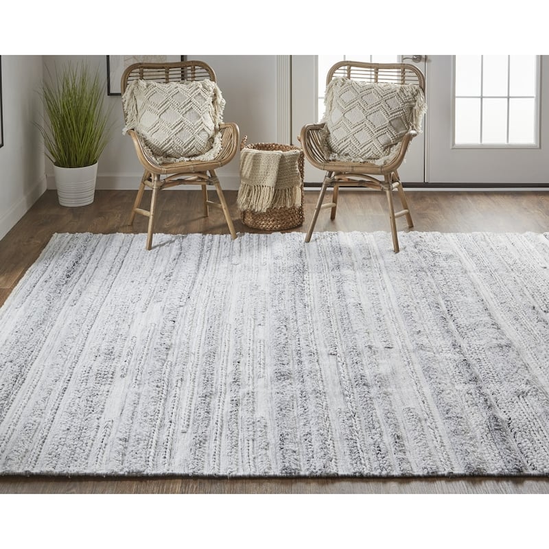 Zuju Traditional Stain Resistant Woven Soft Area Rug By HomeRoots - 8' x 10'
