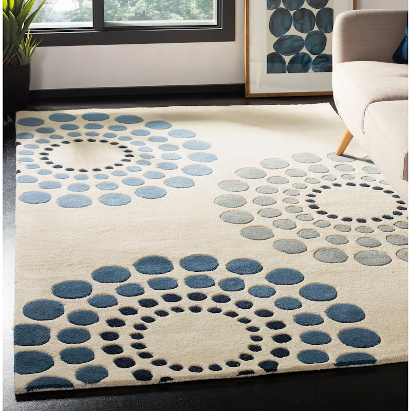 SAFAVIEH Handmade Soho Caroline Floral N.Z. Wool Rug - 5' x 8' - Ivory/Multi