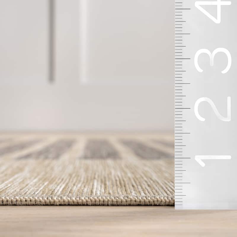 Nuloom Treasure Geometric Indoor/Outdoor Area Rug