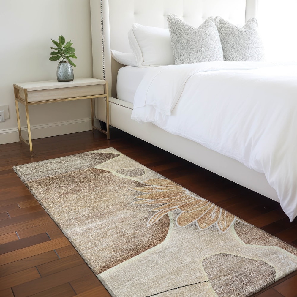 Machine Washable Indoor/ Outdoor Chantille Modern Sunflower Rug