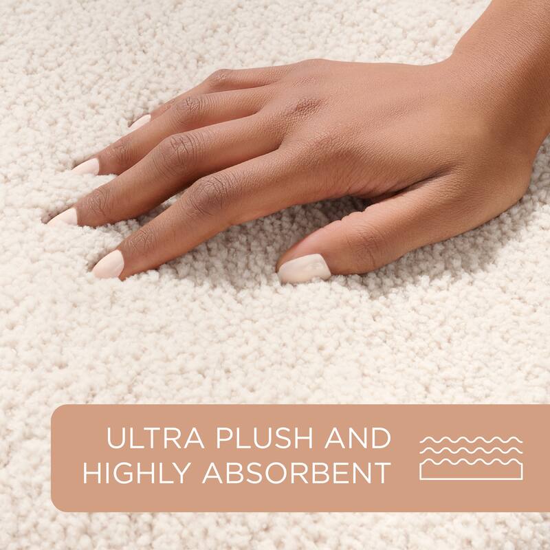 TOWN & COUNTRY EVERYDAY Ultra Plush Solid Tufted Toilet Lid Cover, Soft and Absorbent, Non-Slip Cover, Machine Washable