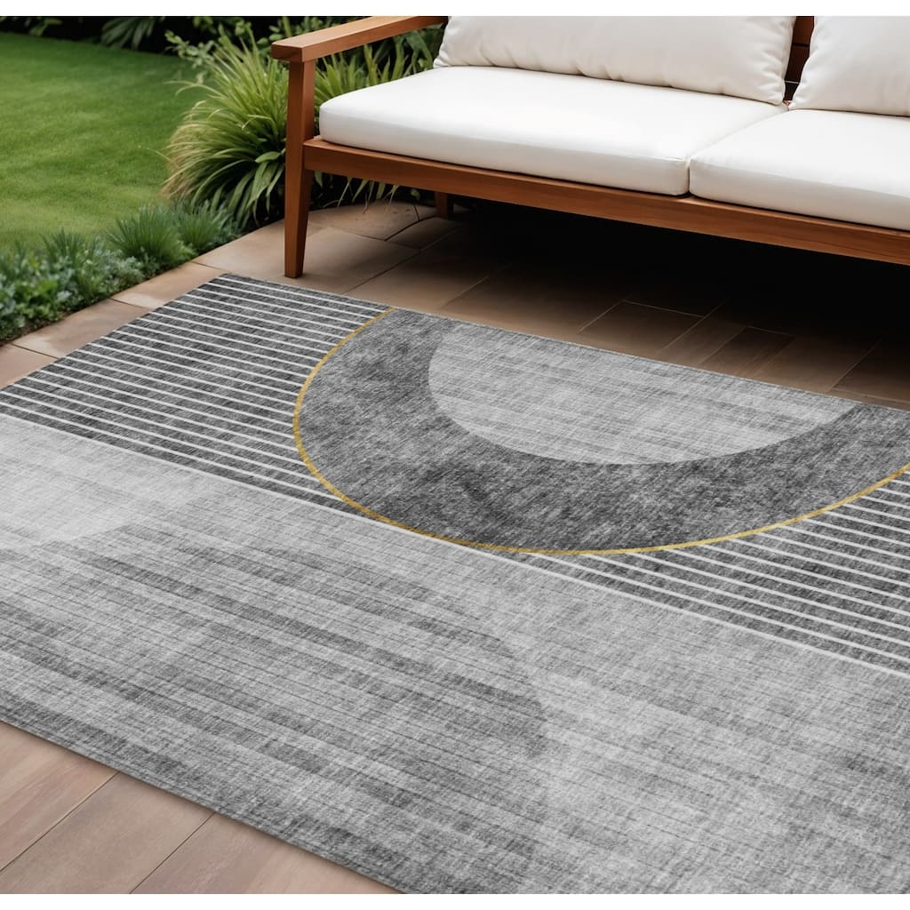 HomeRoots Geometric Transitional Rectangle Outdoor Rug