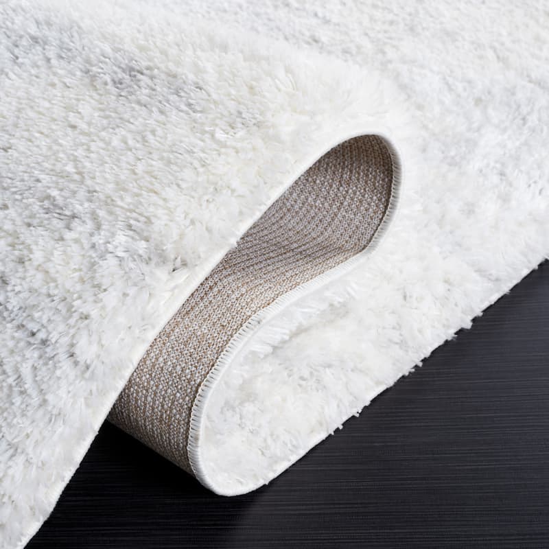 SAFAVIEH Jasmine Renae Glam 1.6-inch Shag Rug