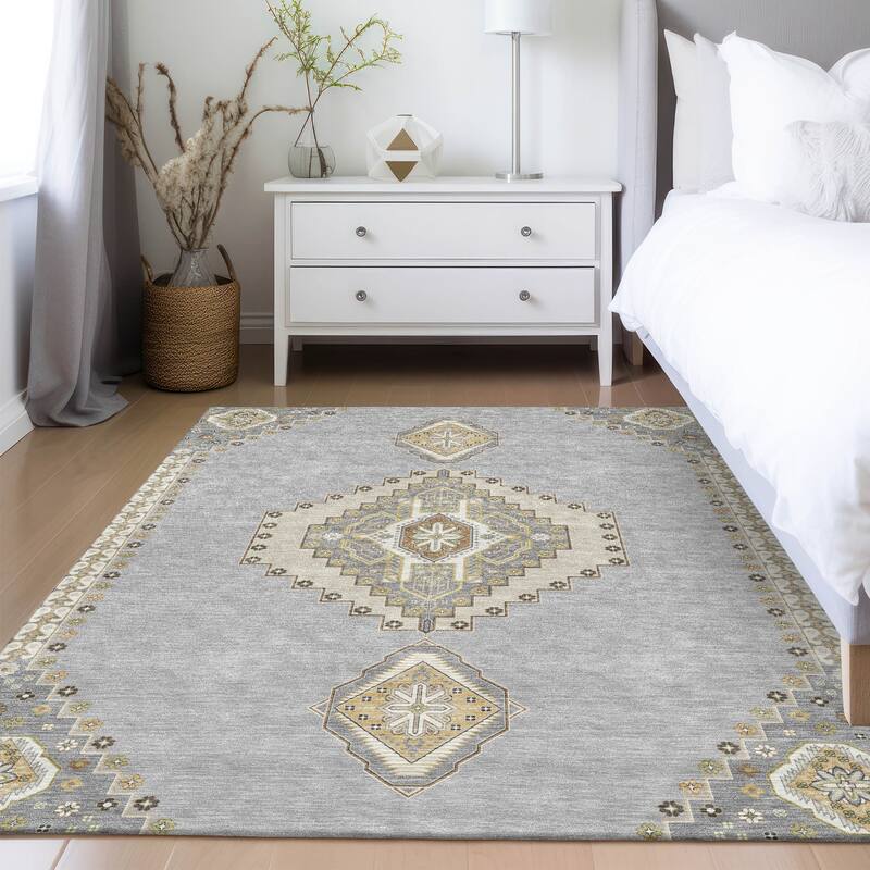 Machine Washable Indoor/ Outdoor Boho Traditional Chantille Rug