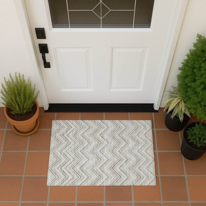 Machine Washable Indoor/ Outdoor Modern Chevron Chantille Rug - Beige - 1'8" x 2'6"